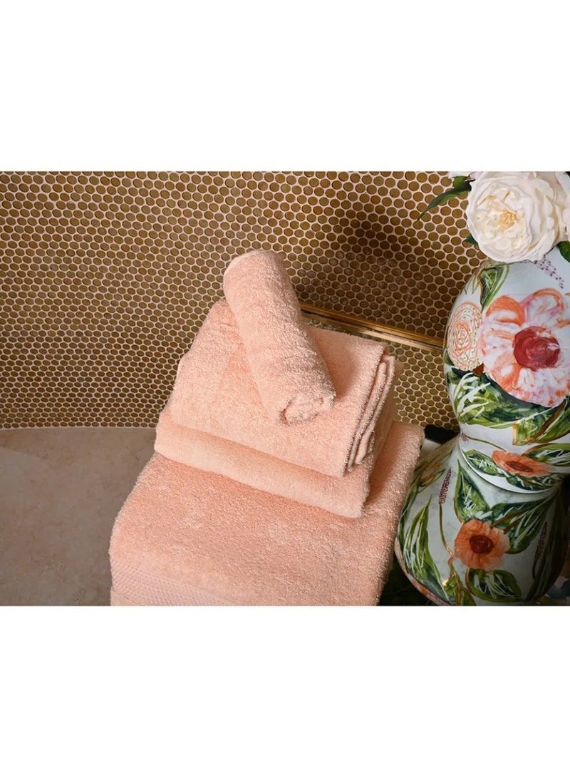 ALKARAM Al Karam Solid Zero Twist Dobby Terry Bath Towel 140 x 70CM (Light Pink) - Image 3